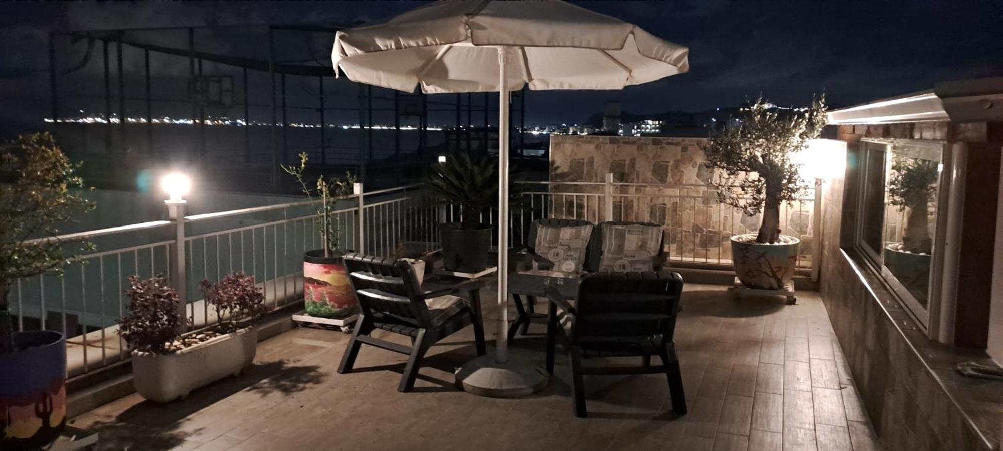 גולם Paradise Rooftop Golem מראה חיצוני תמונה