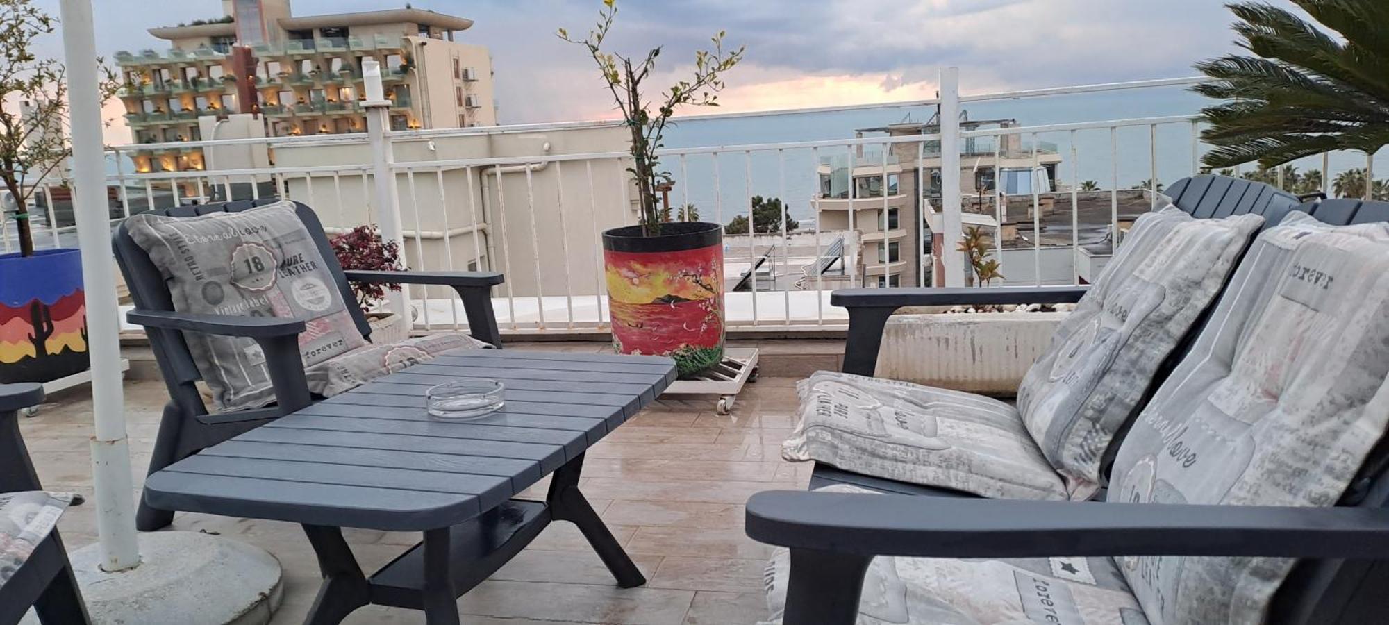 גולם Paradise Rooftop Golem מראה חיצוני תמונה